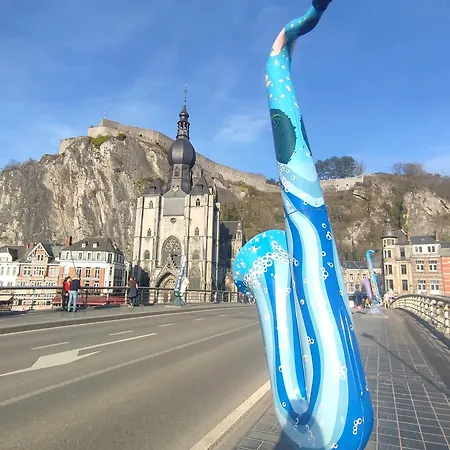 Vakantiestudio Ciney 아파트 Chapois